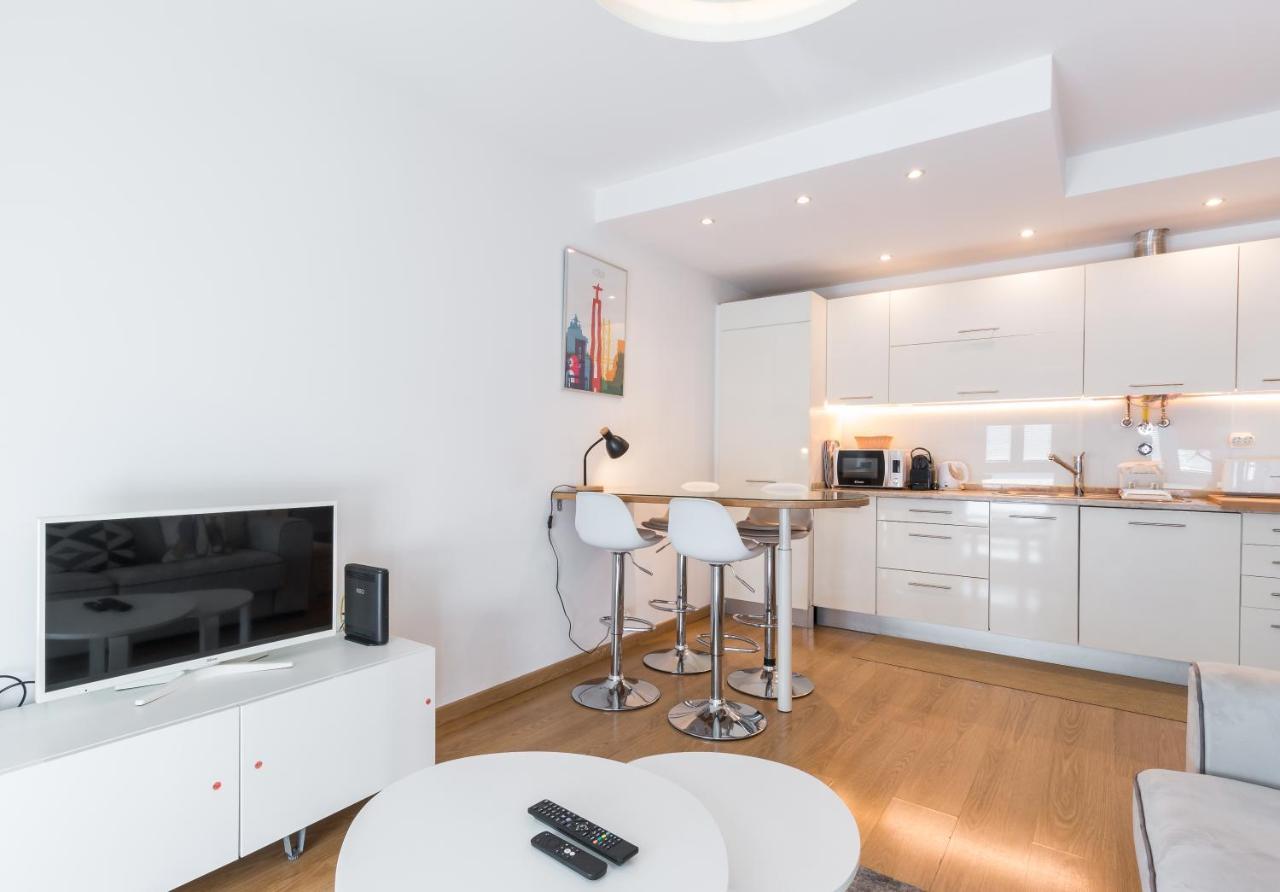 Of Principe Real Liberdade In The Heart Of With Private Parking Apartamento *
