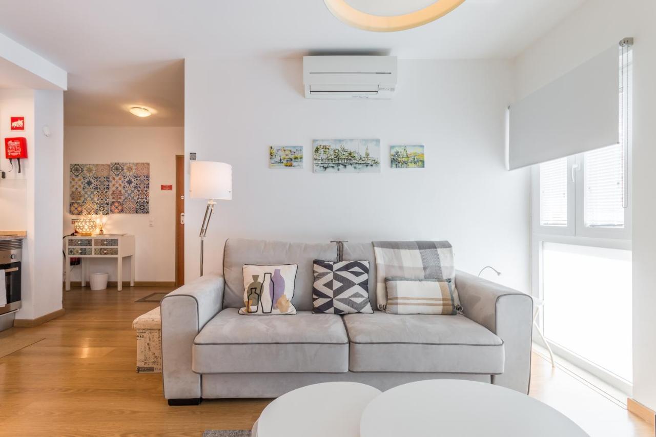 Of Principe Real Liberdade In The Heart Of With Private Parking Apartamento